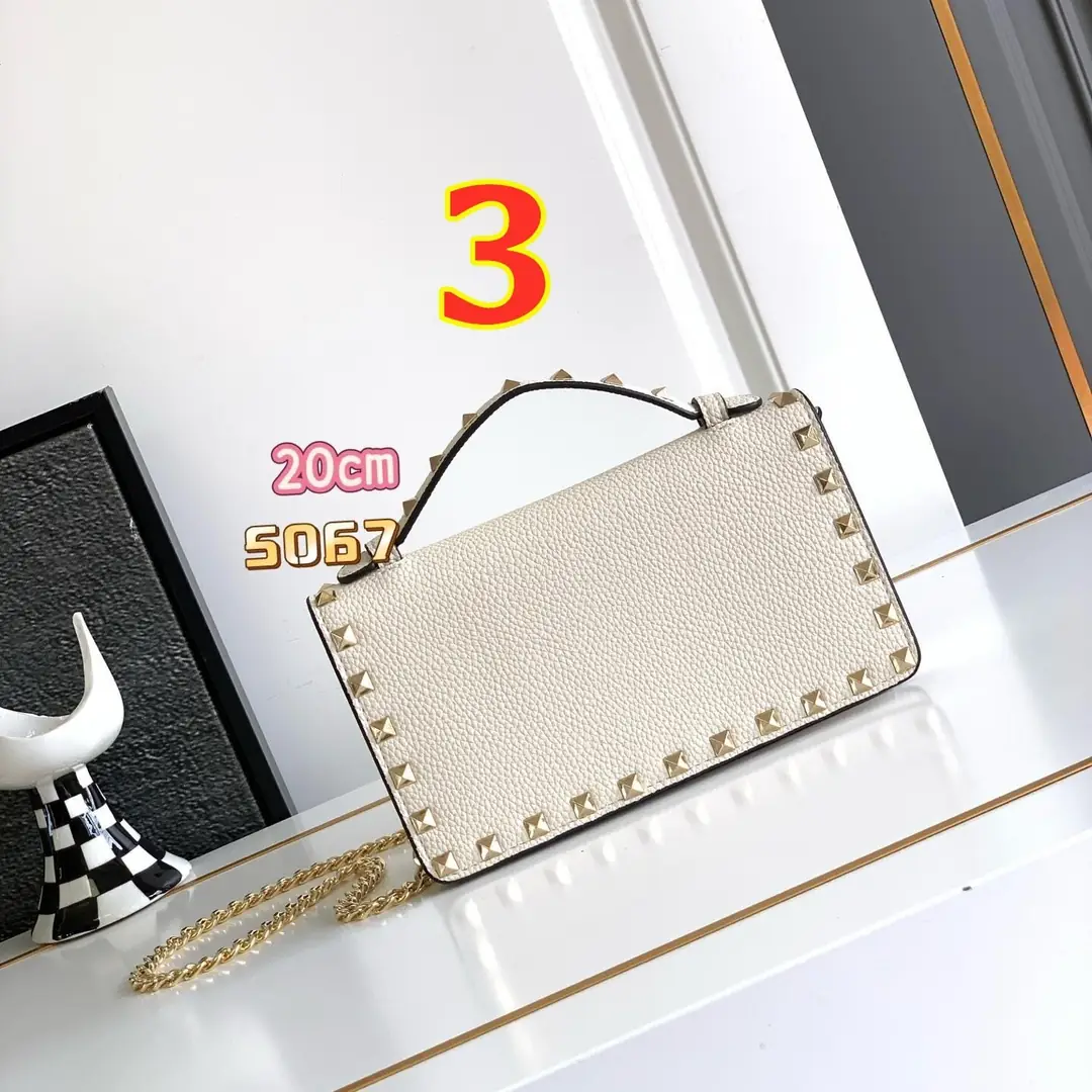 6022-85$-Valentino gallery