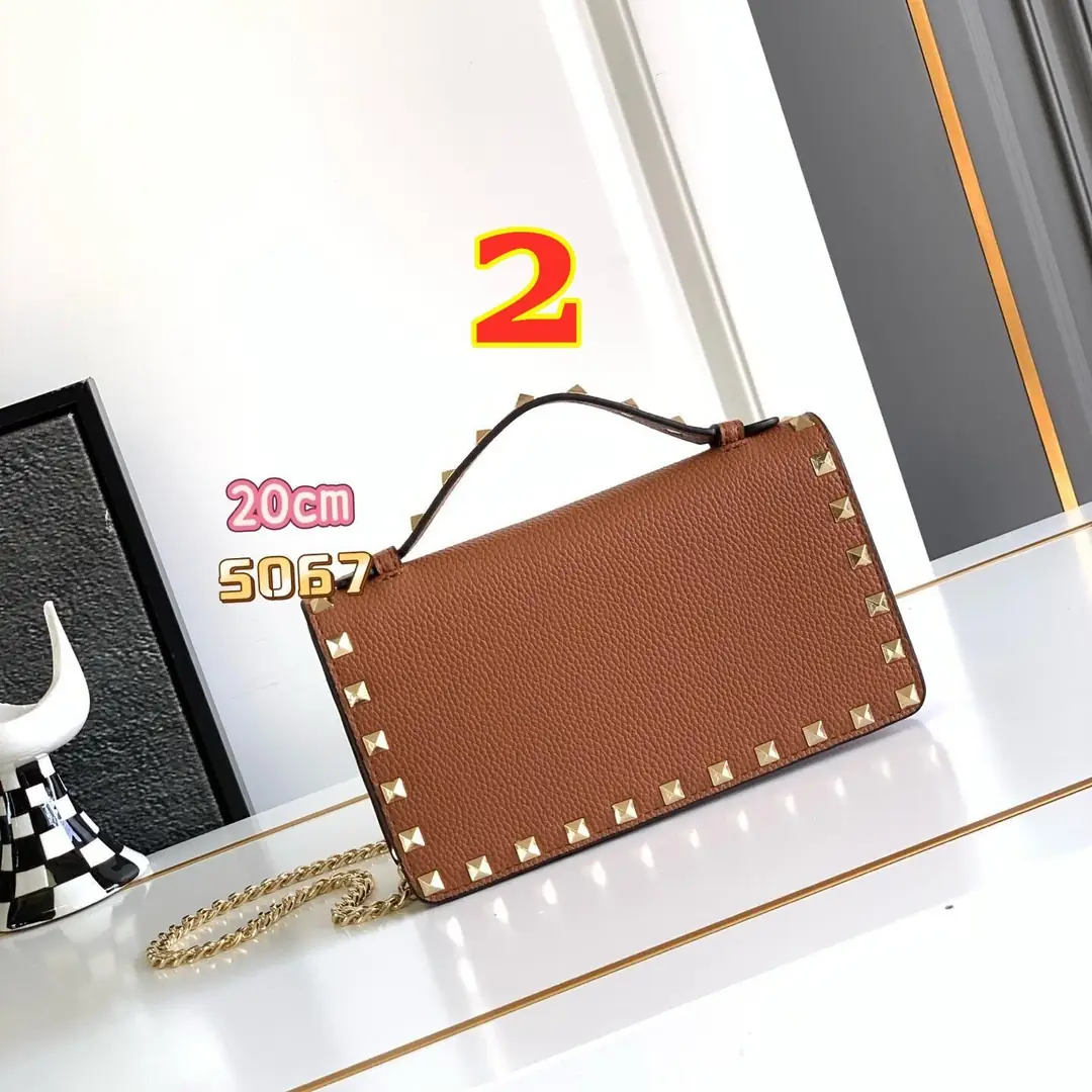 6022-85$-Valentino gallery