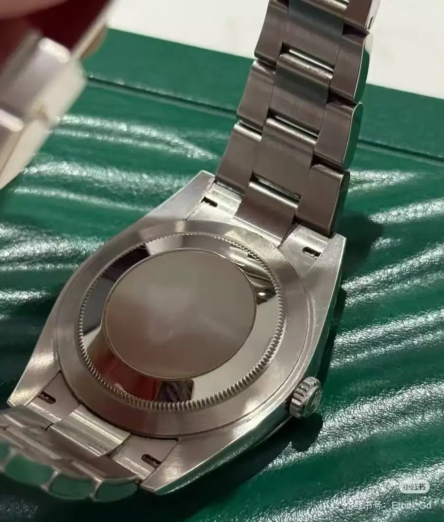 6040-79.9$-Rolex gallery