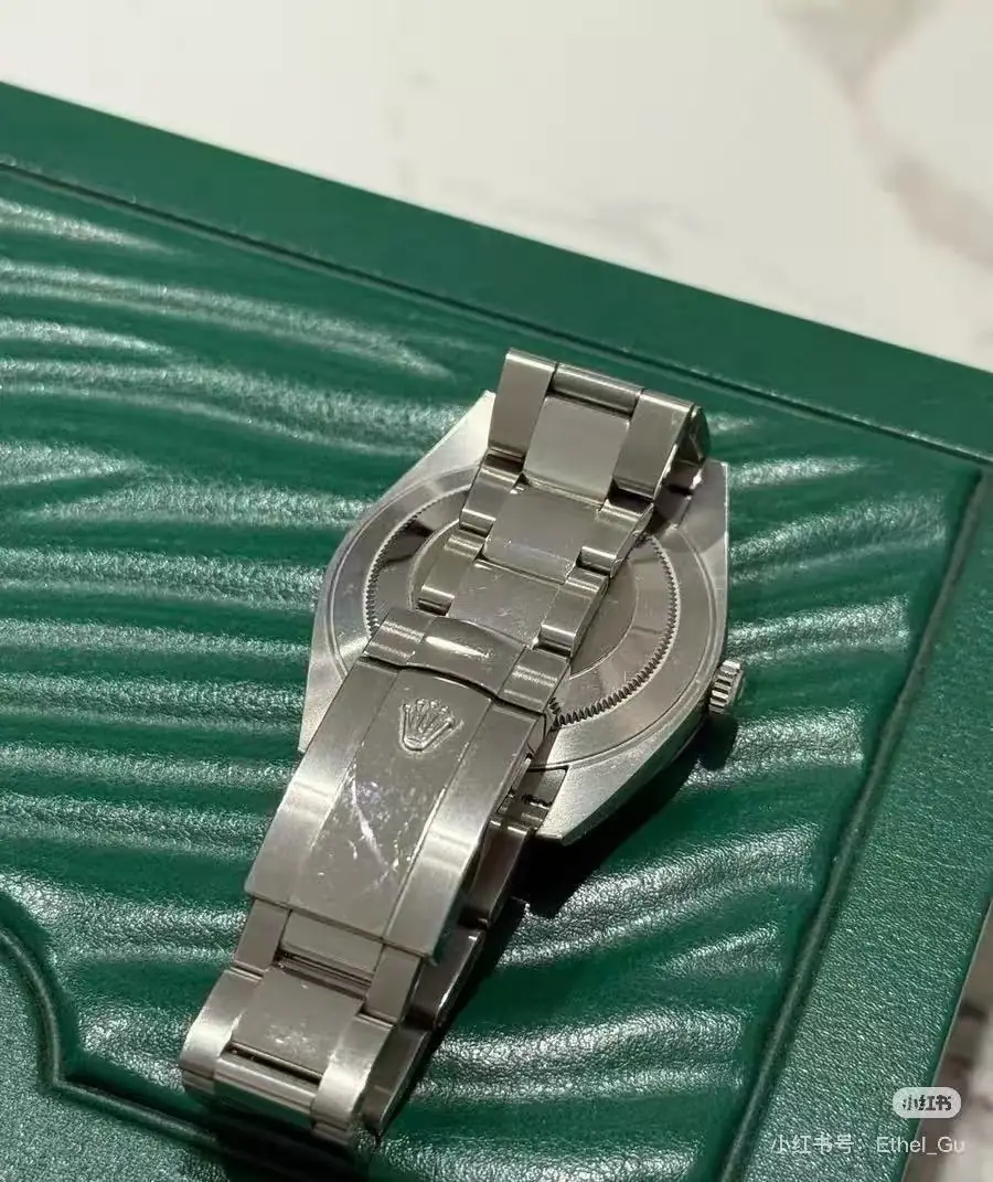 6040-79.9$-Rolex gallery