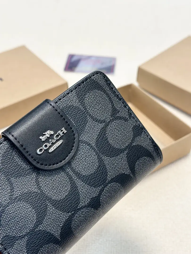 6066-45.5$-COACH gallery