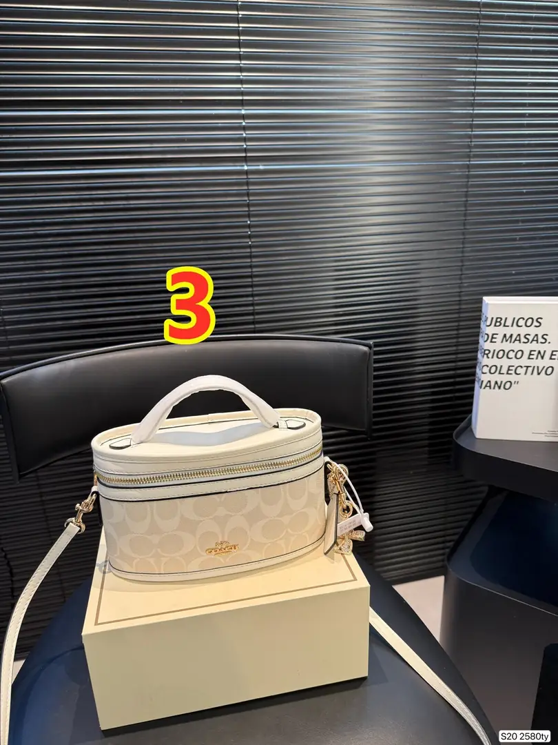 6085-59.8$-COACH gallery