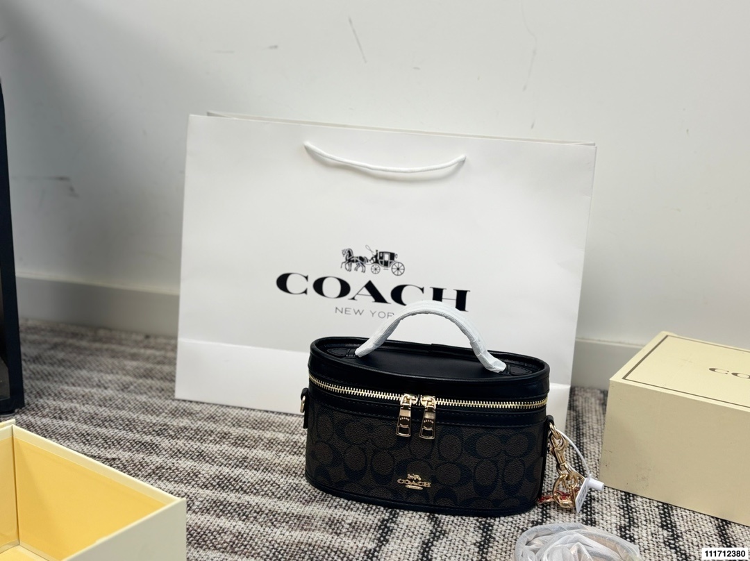 6086-59.8$-COACH gallery