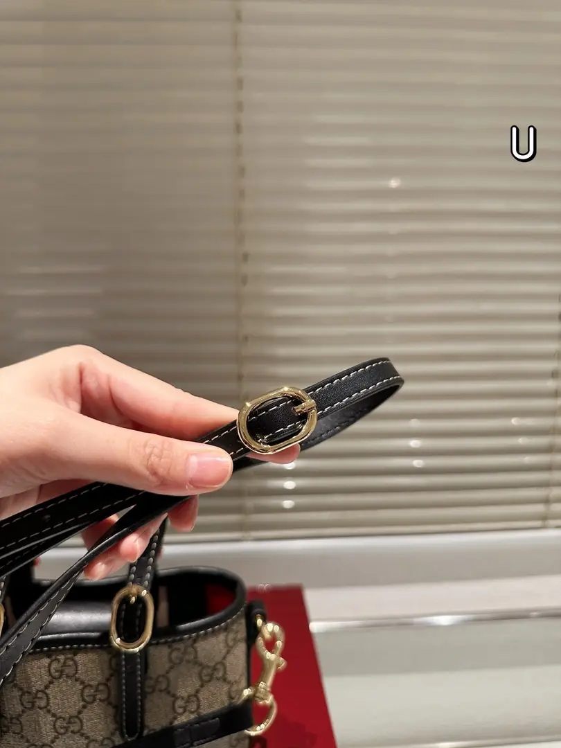 6095-66$-GUCCI gallery