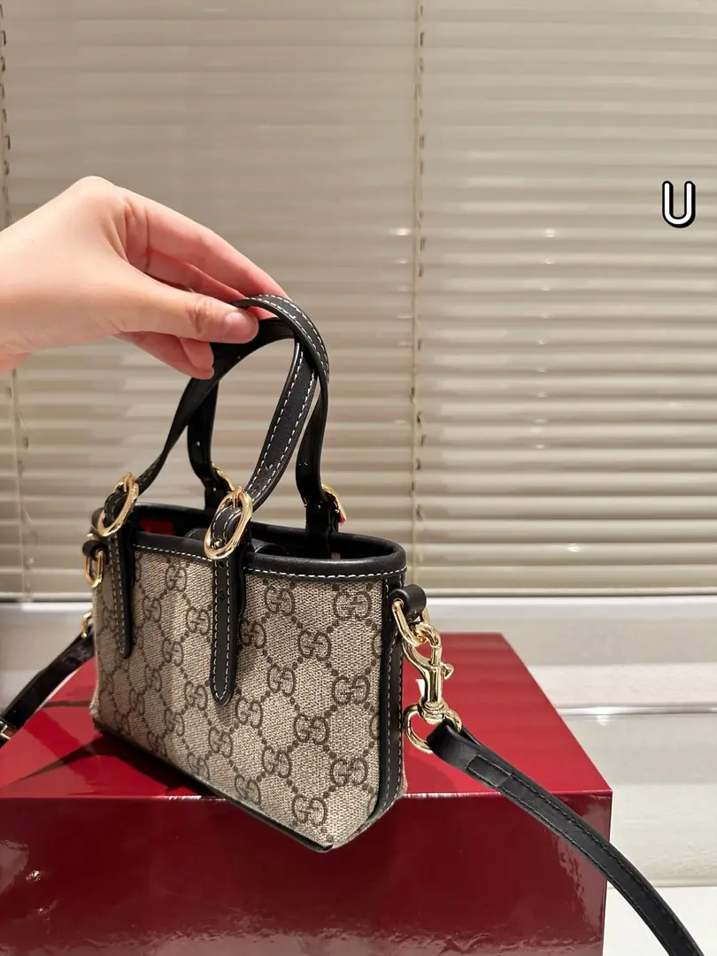 6095-66$-GUCCI gallery