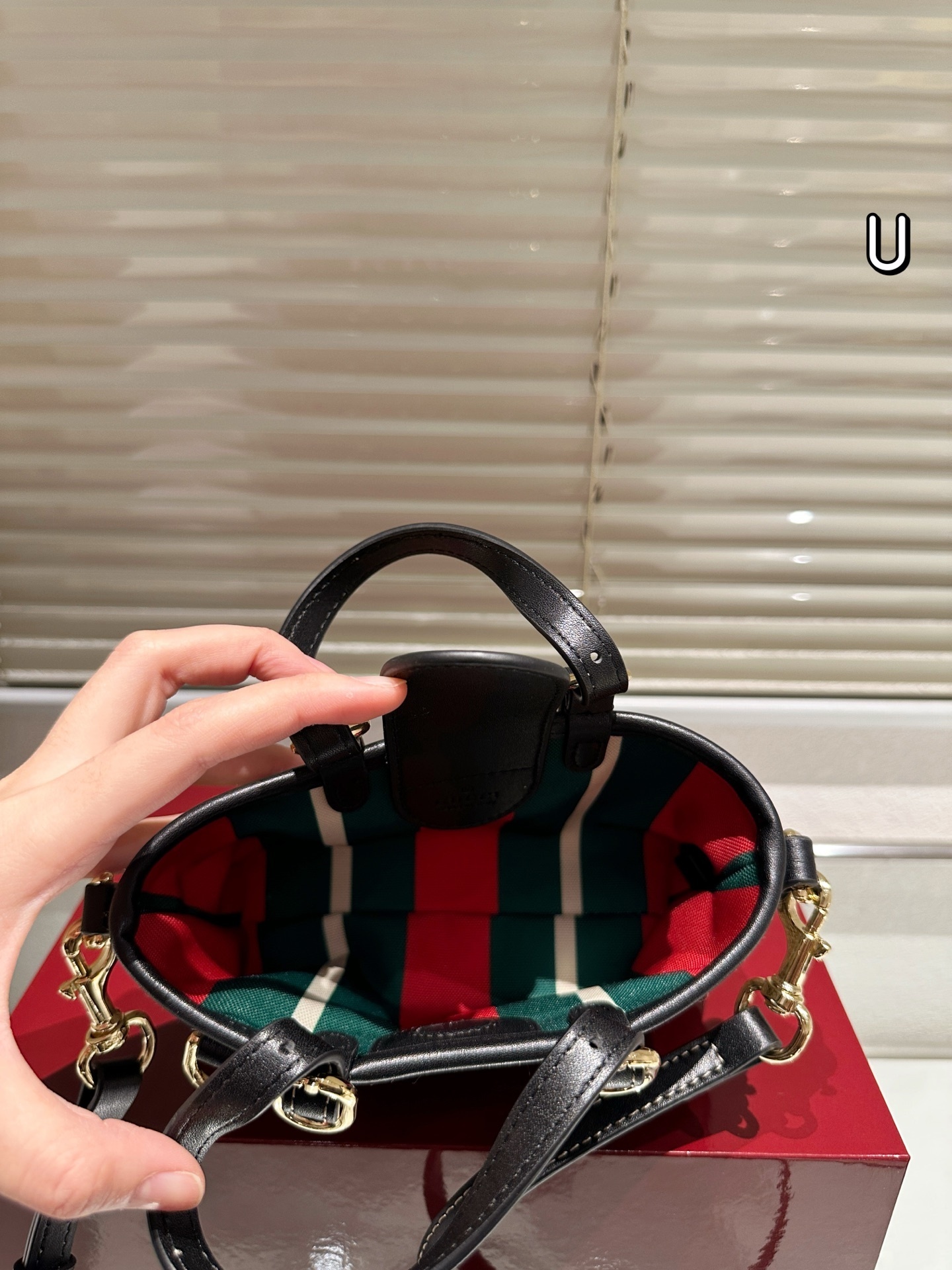 6095-66$-GUCCI gallery