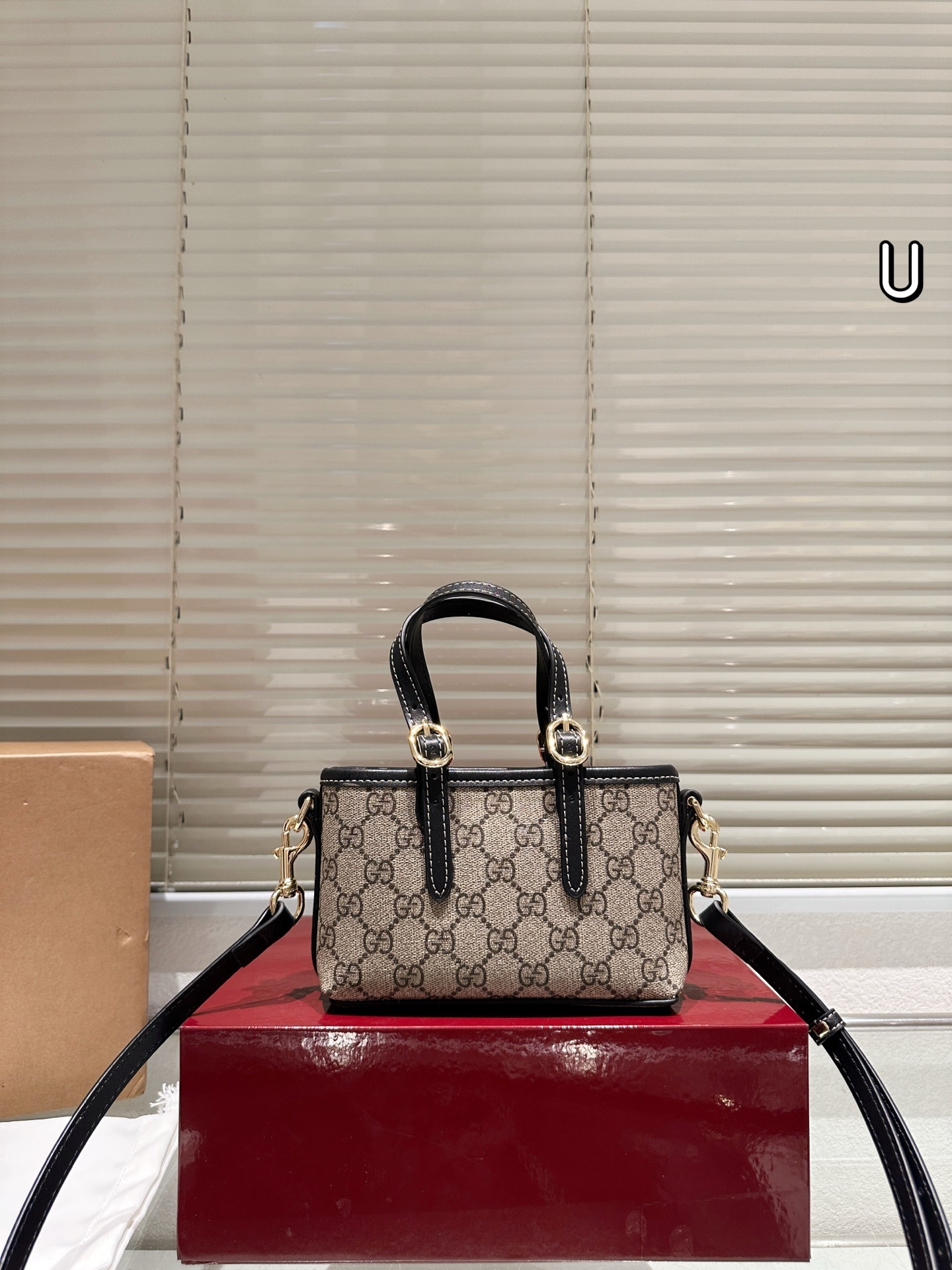 6095-66$-GUCCI gallery