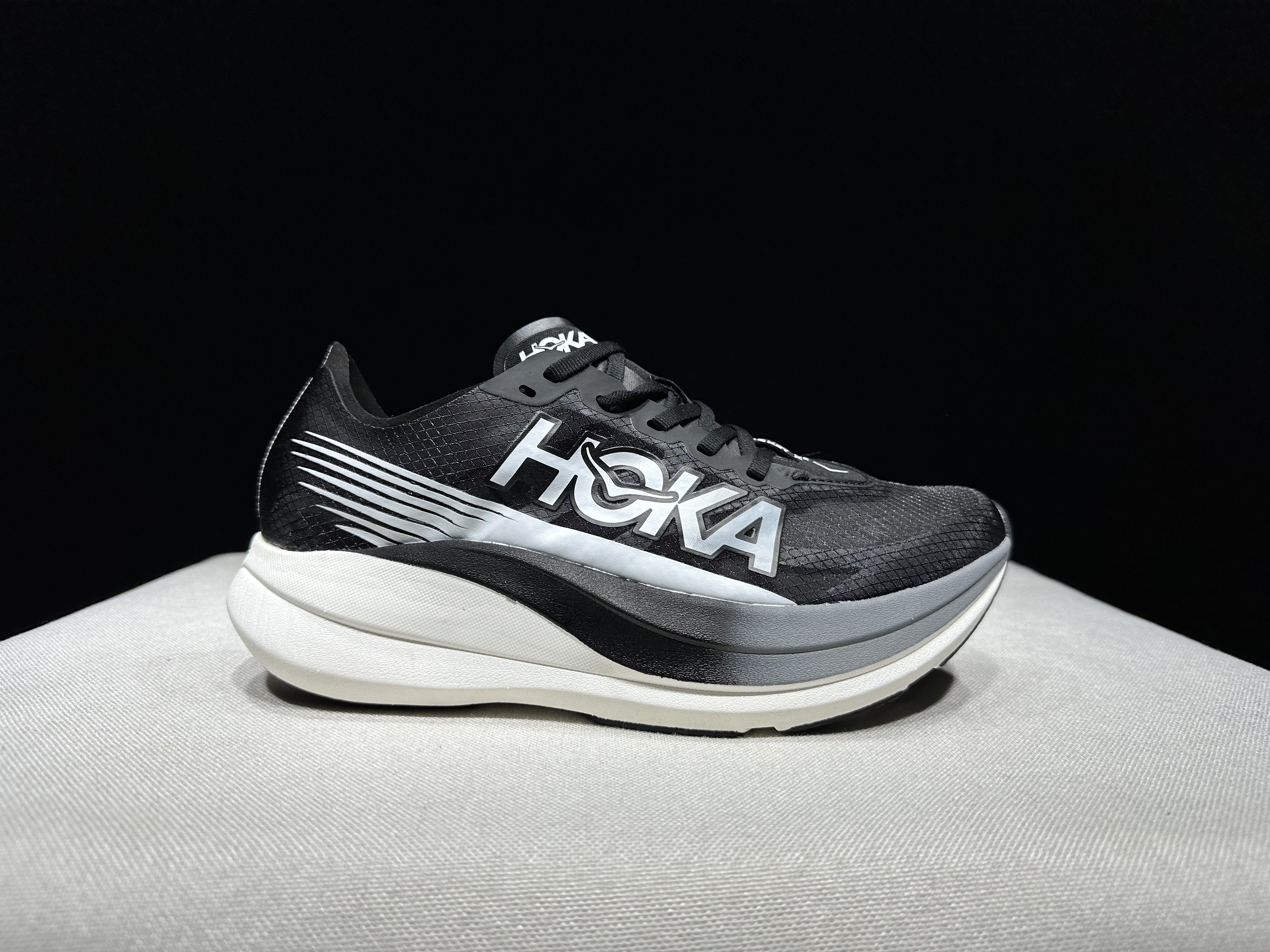 6103-62.88$-HOKA gallery