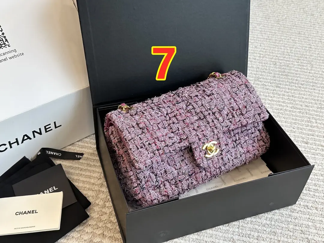 6121-65$-chanel gallery