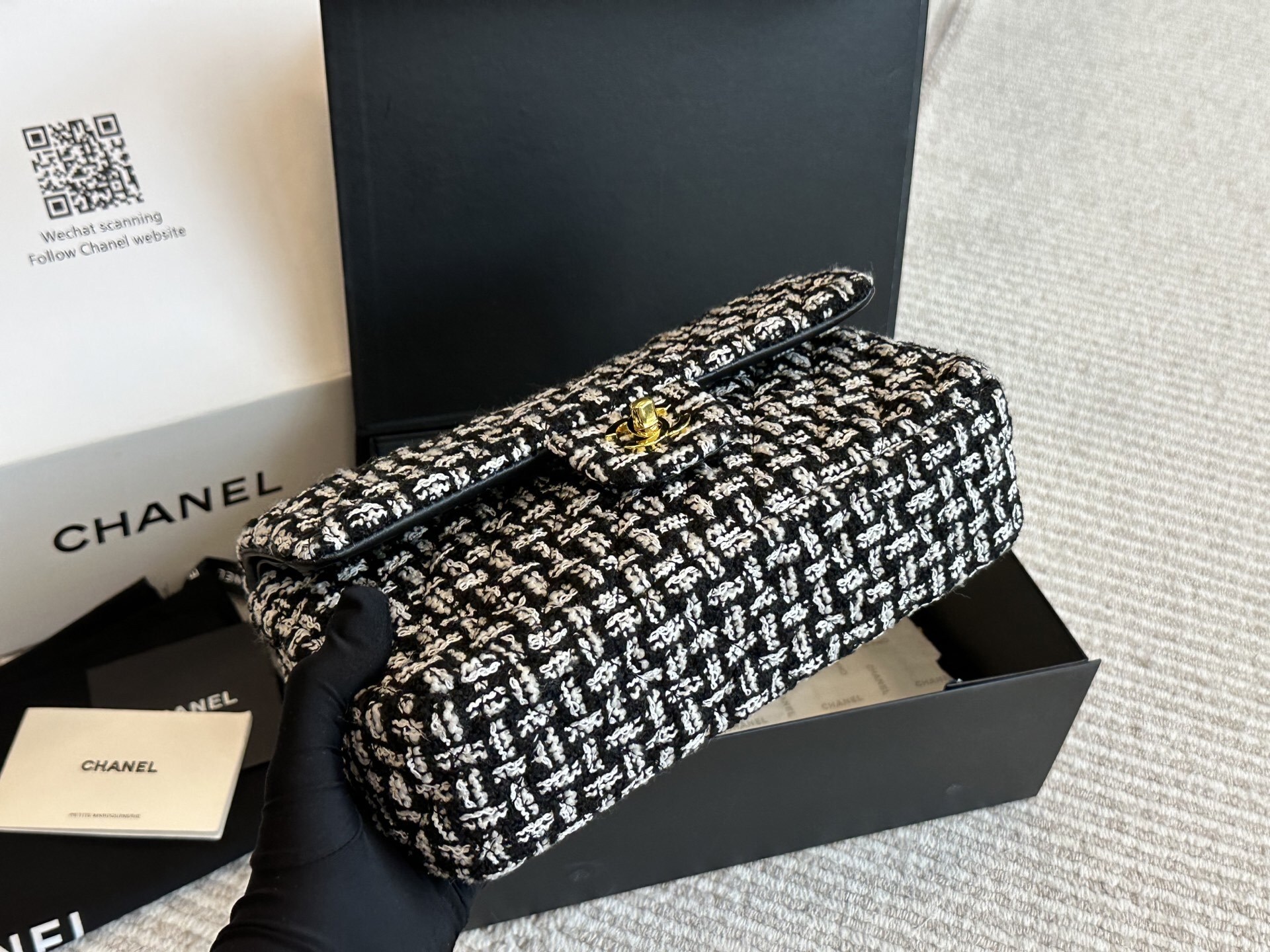 6121-65$-chanel gallery