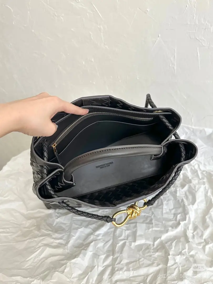 6129-89.9$-BV gallery