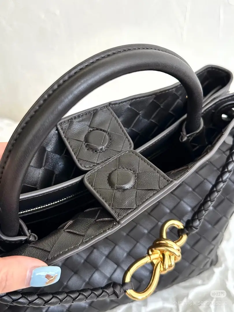 6129-89.9$-BV gallery