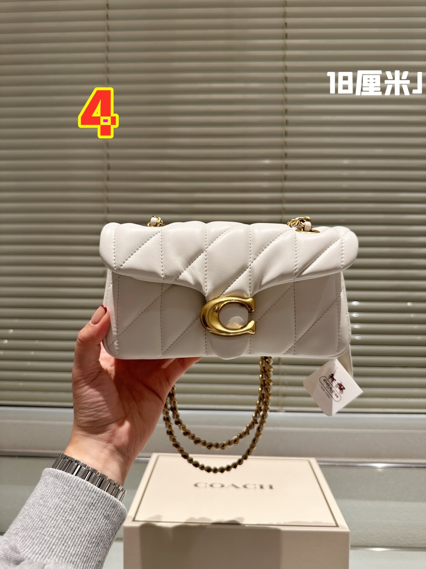 6143-69.8$-COACH gallery