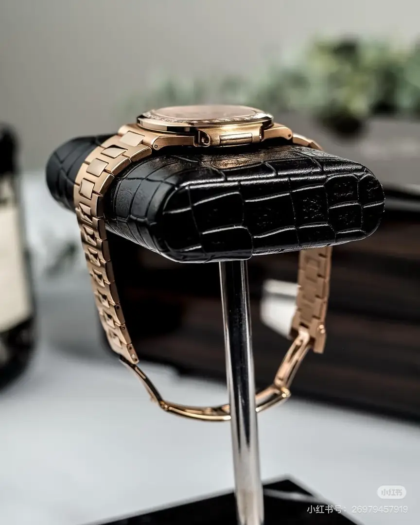 6153-145$-Patek Philippe-Rose gold gallery