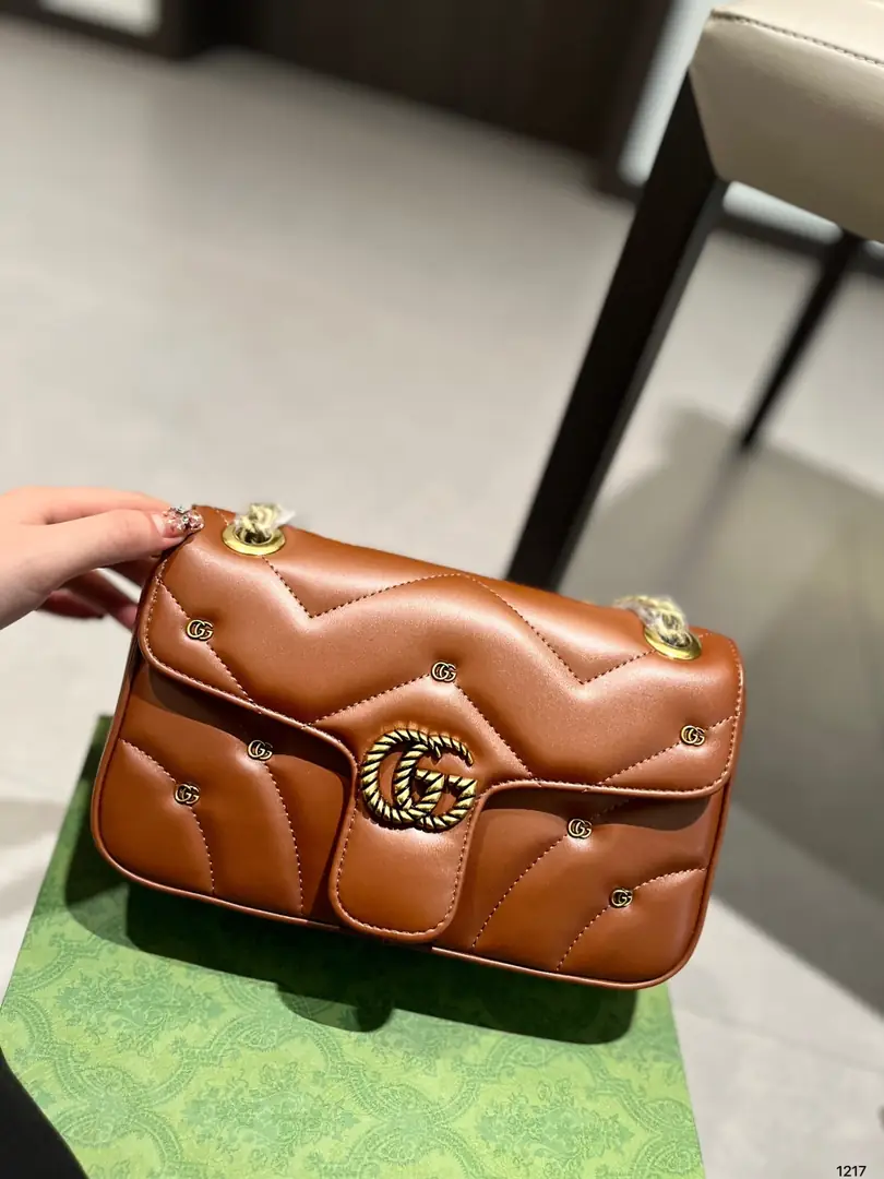 code4592-57$-gucci gallery