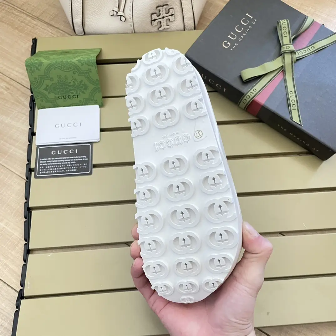 code4593-55$-gucci gallery