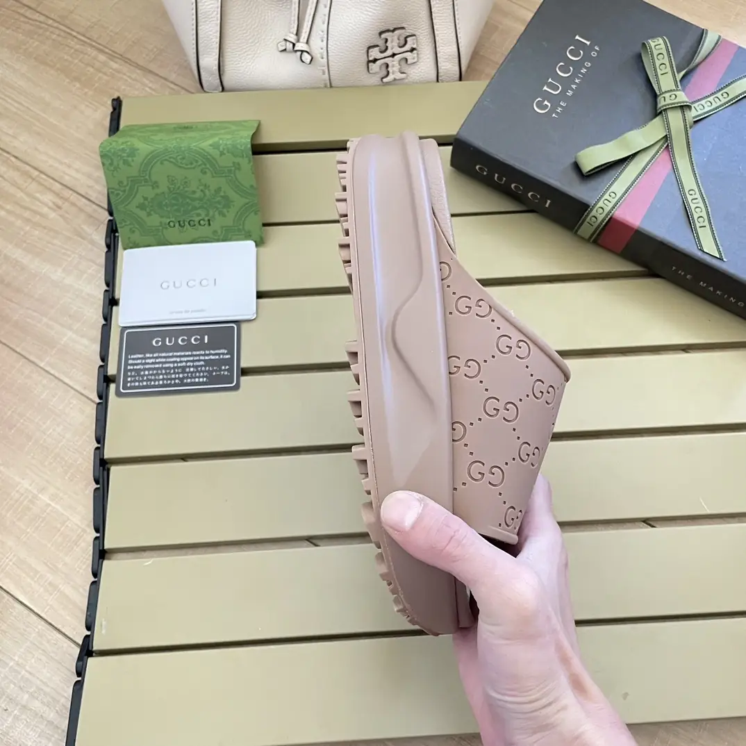 code4593-55$-gucci gallery