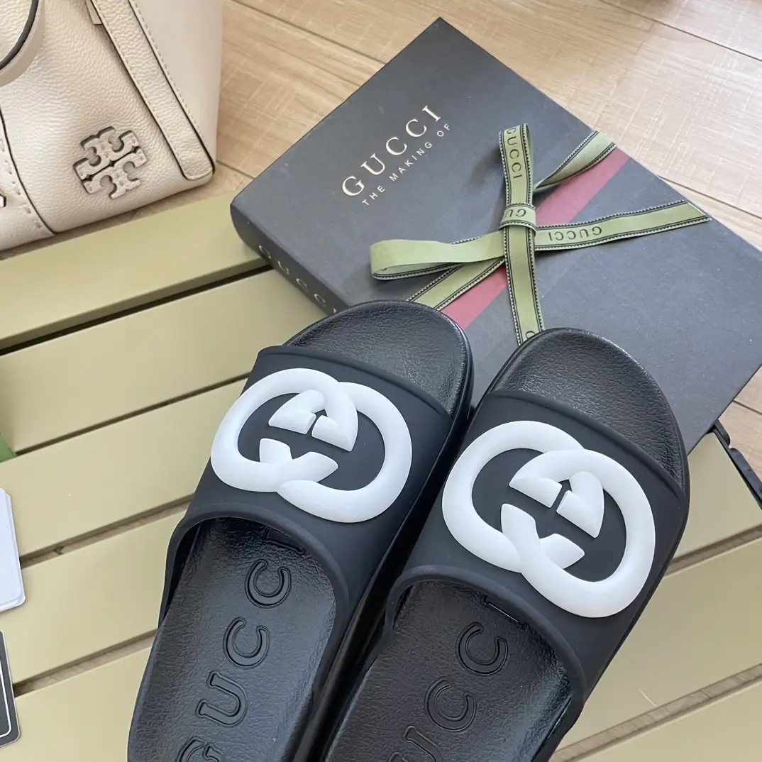 code4593-55$-gucci gallery