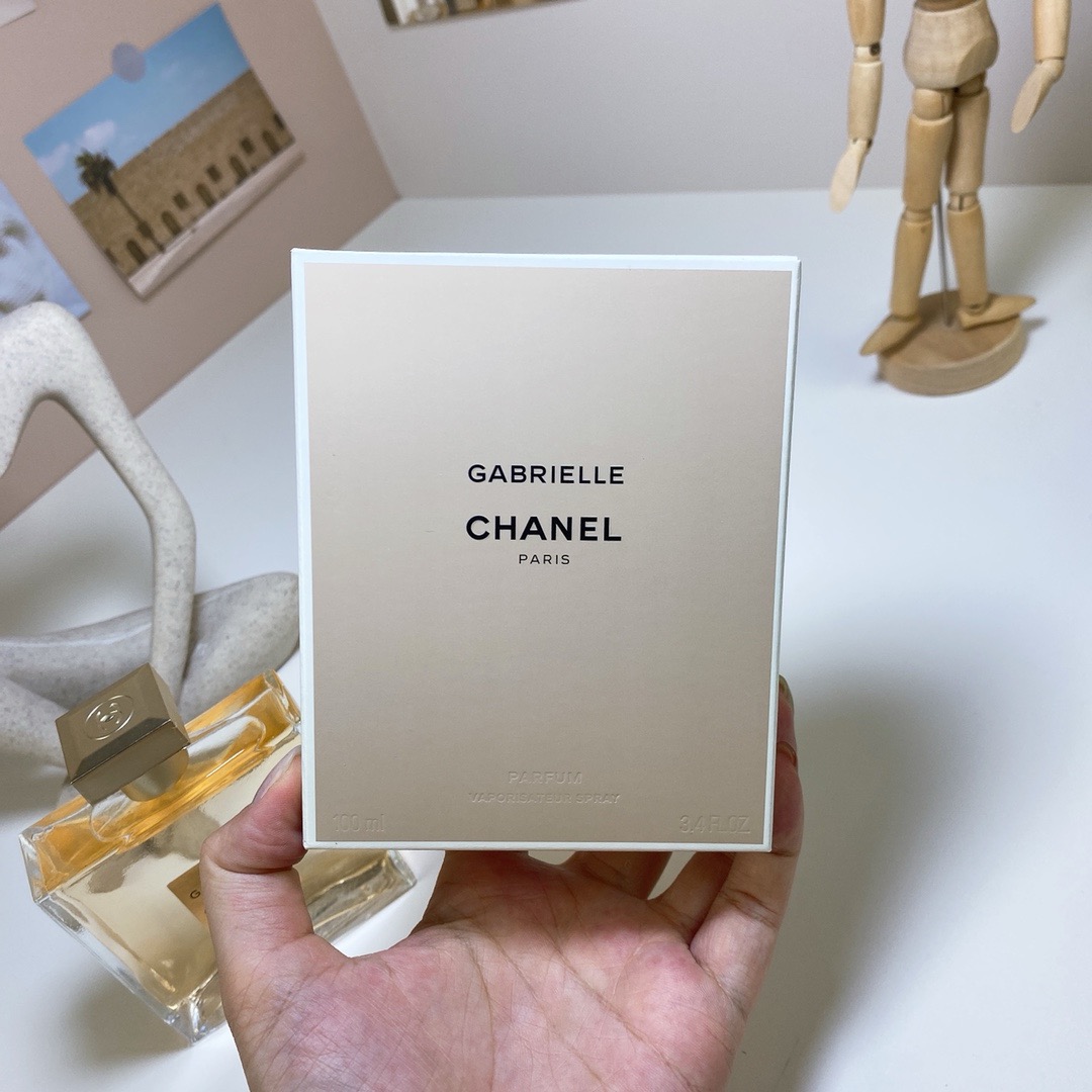 XS277 36$ Chanel Gabrielle Essence 100ml Chanel Gabrielle Parfum,2022 gallery