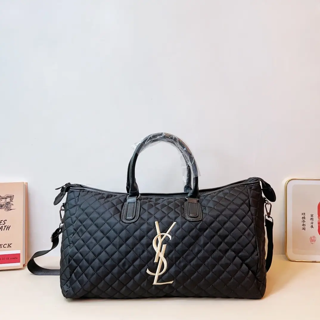 KING1463  Saint   95$ gallery