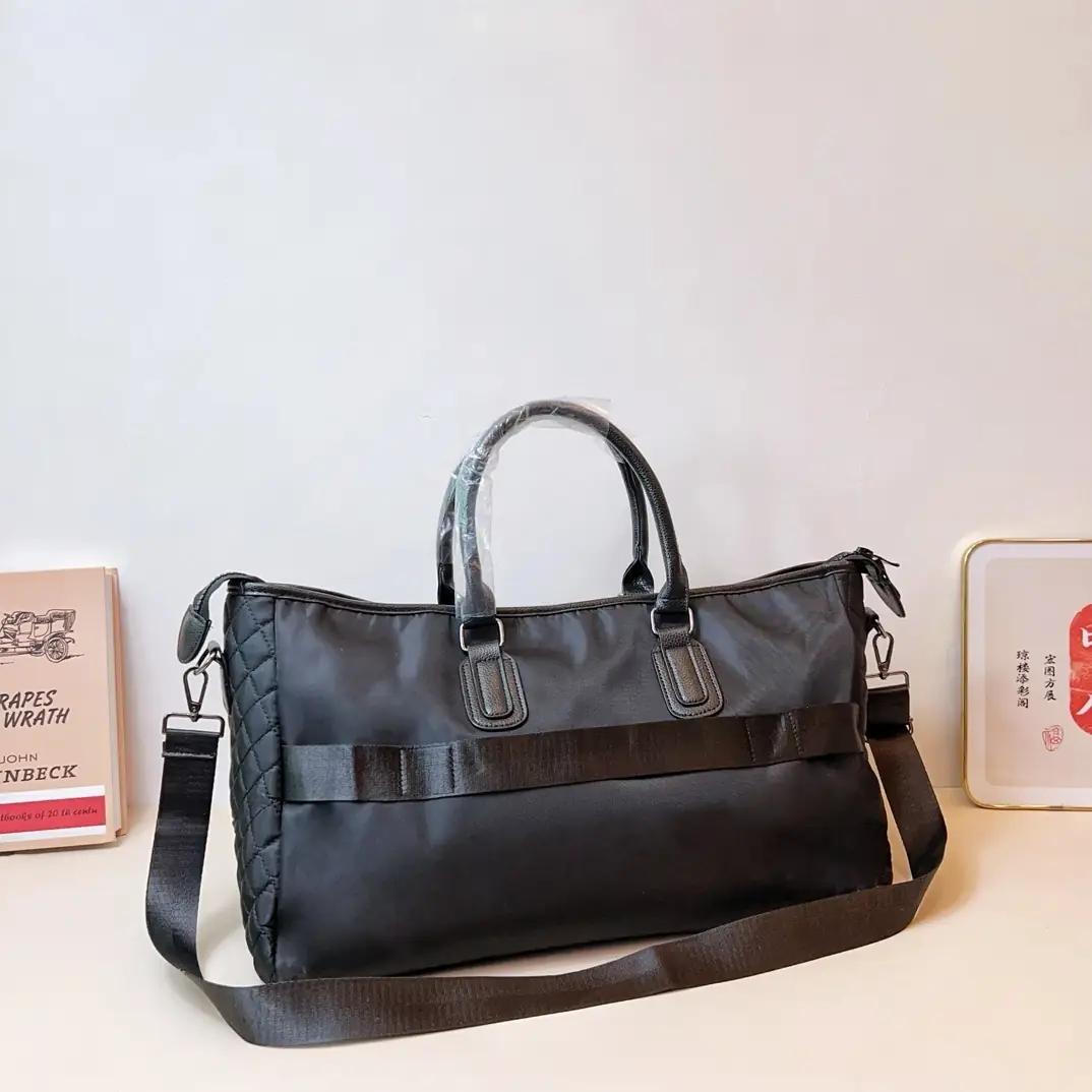 KING1463  Saint   95$ gallery