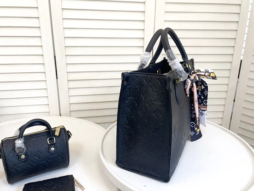 KING1465  LV    95$ gallery