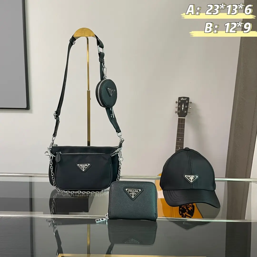 KING1469  Prada   95$ gallery
