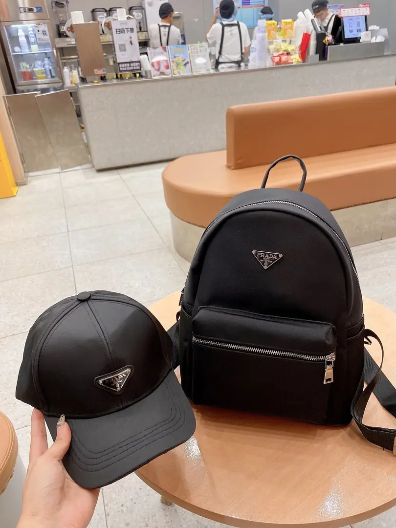 KING1471  Prada  89$ gallery