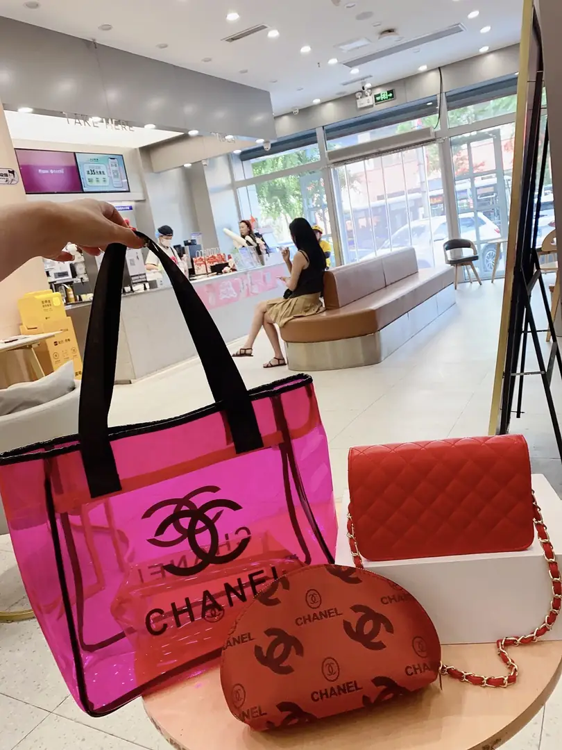 KING1472    Chanel   95$ gallery