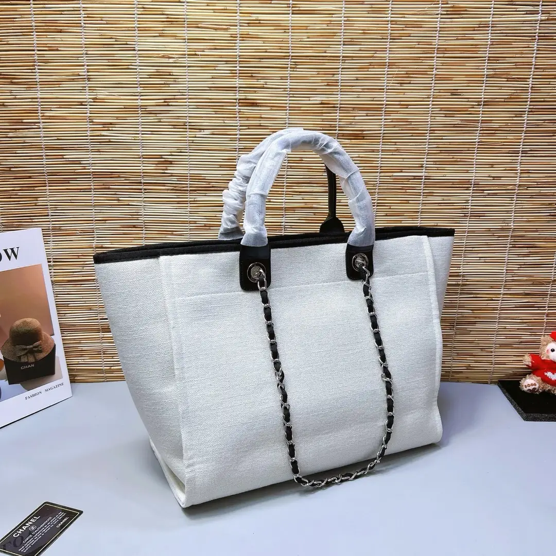 KING1475  Chanel  95$ gallery