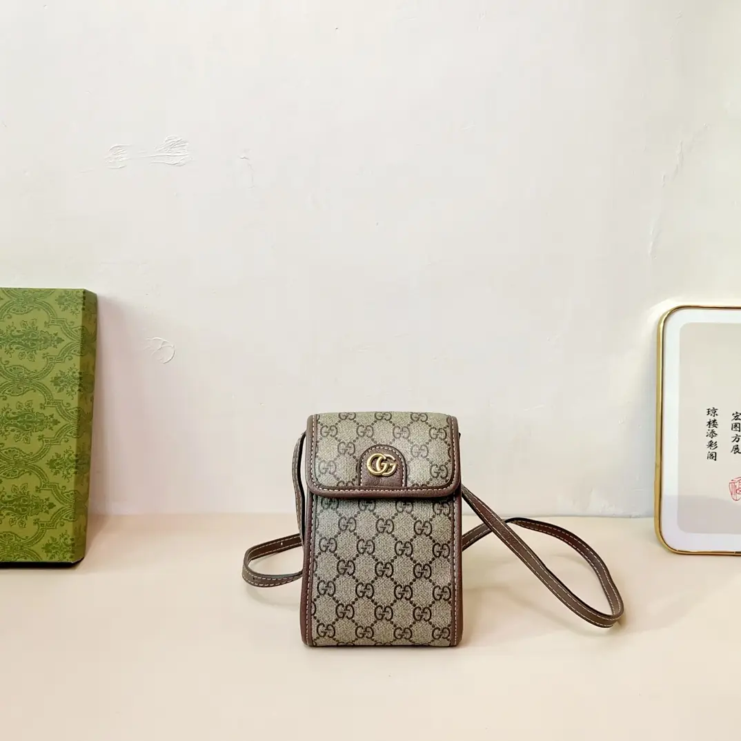 KING1492   Gucci  89$ gallery