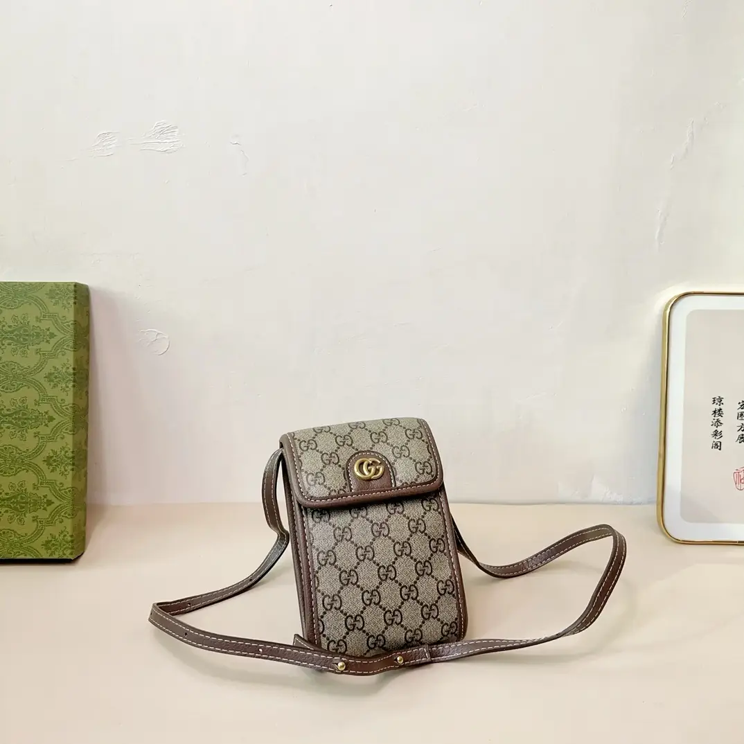 KING1492   Gucci  89$ gallery