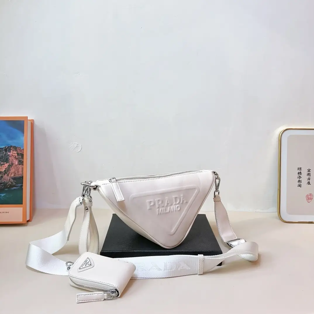 KING1494  Prada  89$ gallery