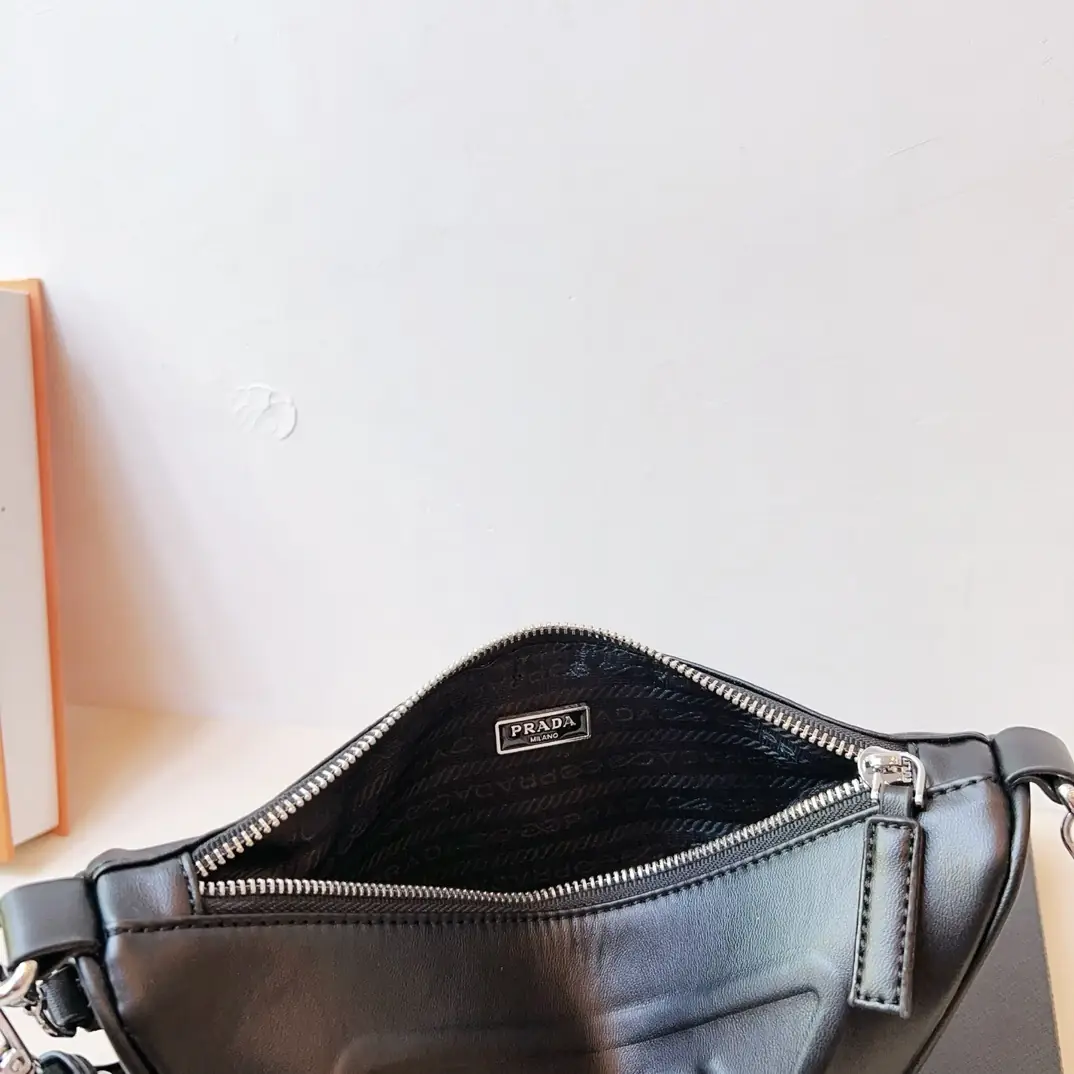 KING1495   Prada  95$ gallery