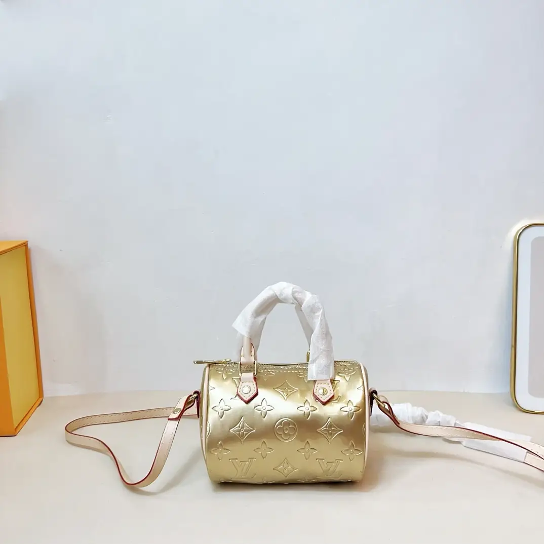 KING1497 LV   89$ gallery