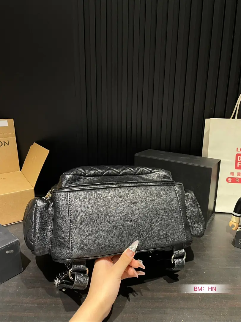 KNG1330  CHANEL  86.99$ gallery