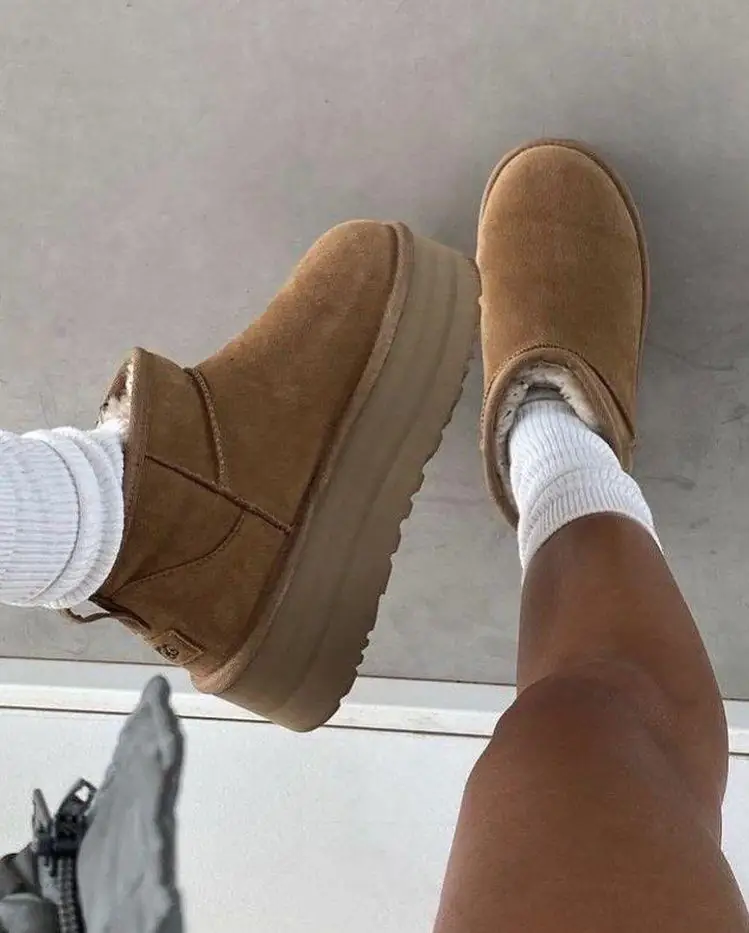 KNG138 UGG 5A+ 59.99$ BOX  5cm gallery