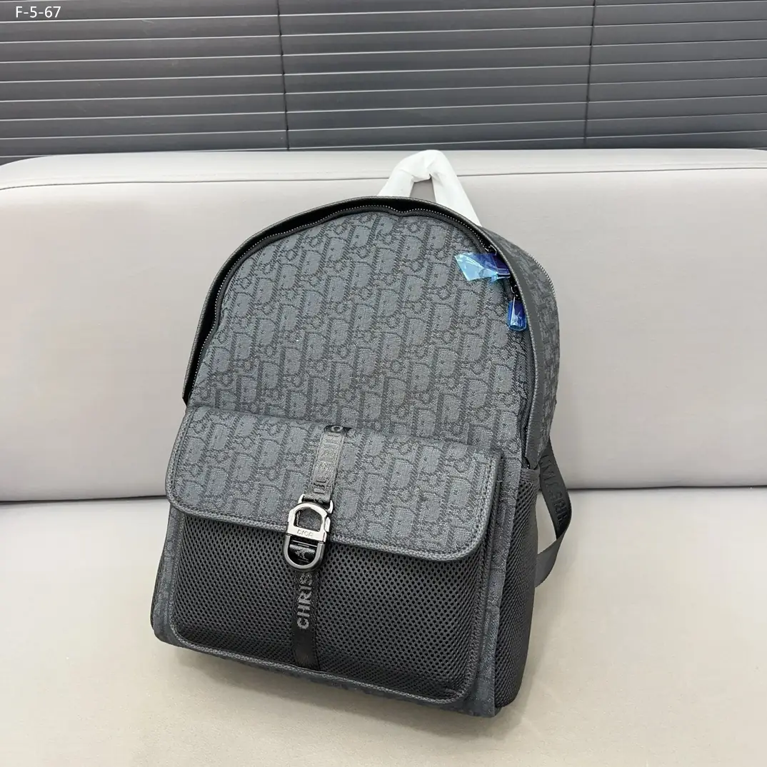 KNG6086  DIOR  89.99$ gallery