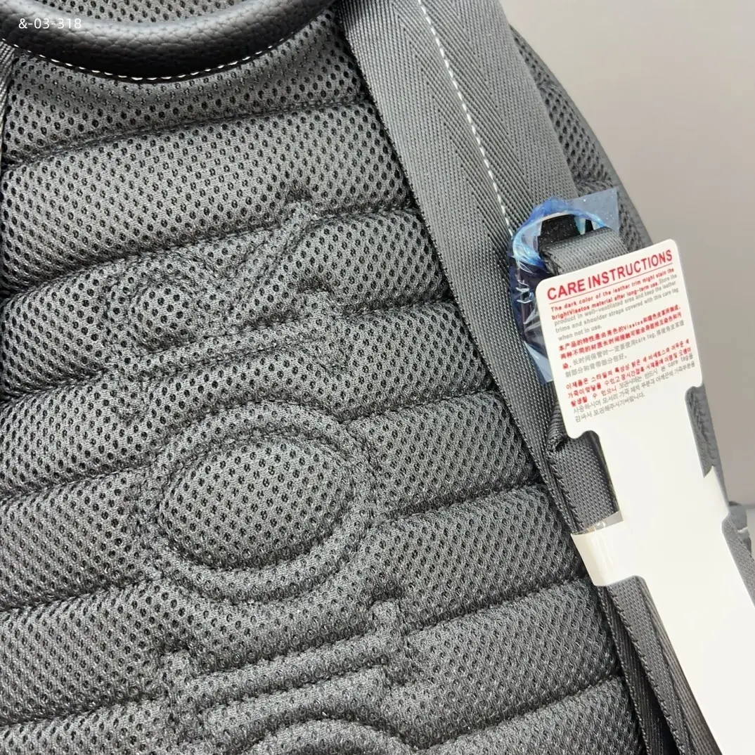 KNG6087  DIOR  85$ gallery