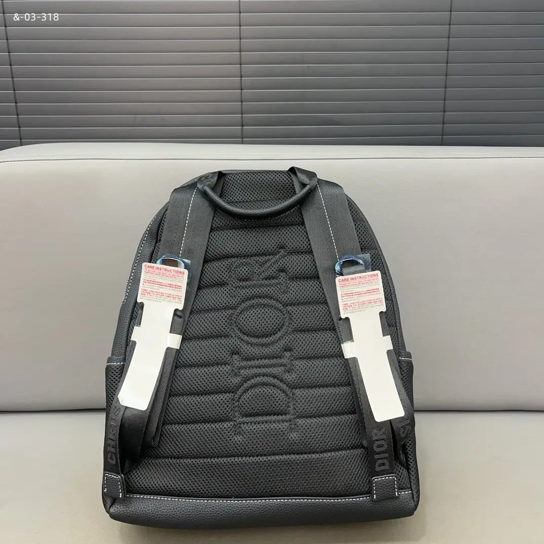 KNG6087  DIOR  85$ gallery