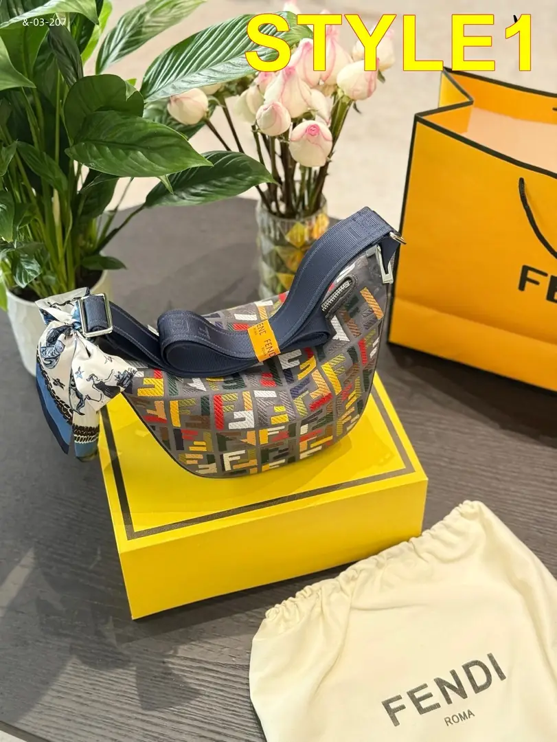 KNG6092  FENDI  65$ gallery