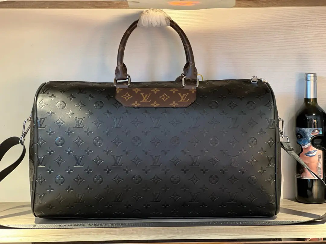 KNG7108  LV  95$ gallery