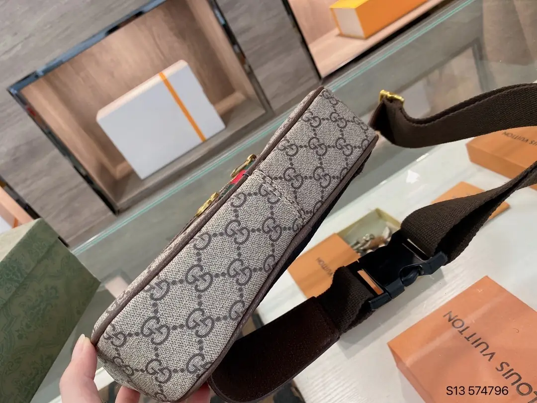 KNG7114   GUCCI  75$ gallery