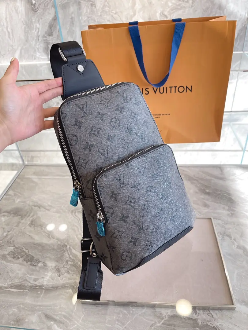 KNG7118   LV    78$ gallery