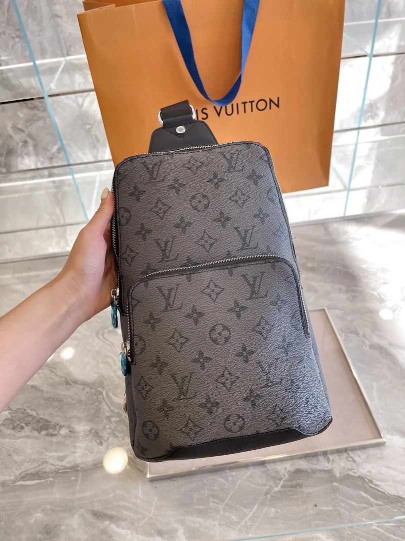 KNG7118   LV    78$ gallery