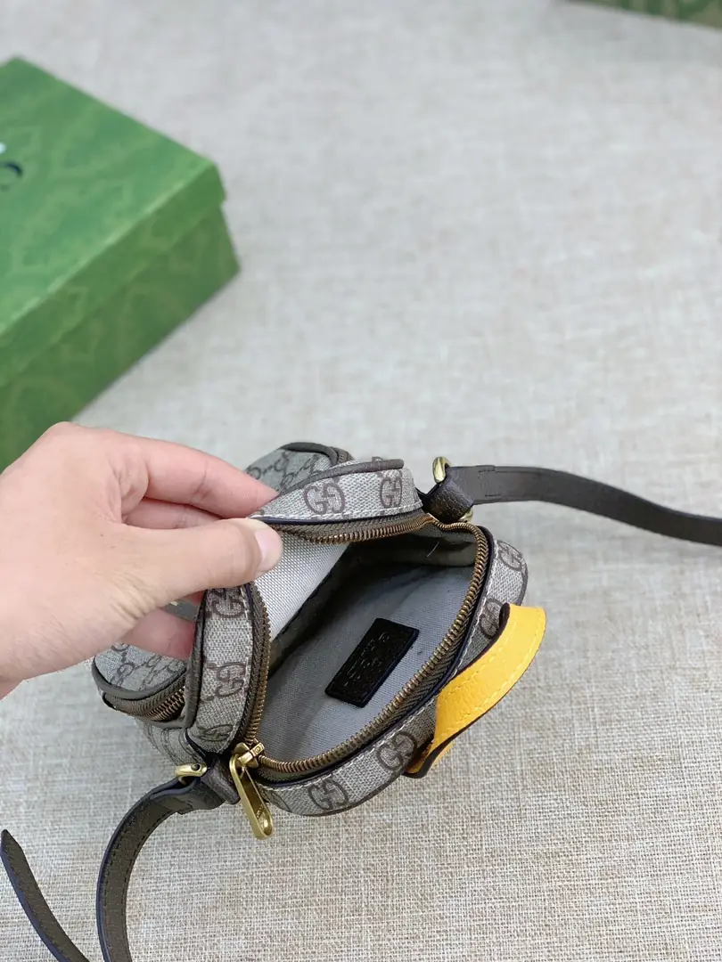 KNG7119   GUCCI   75$ gallery