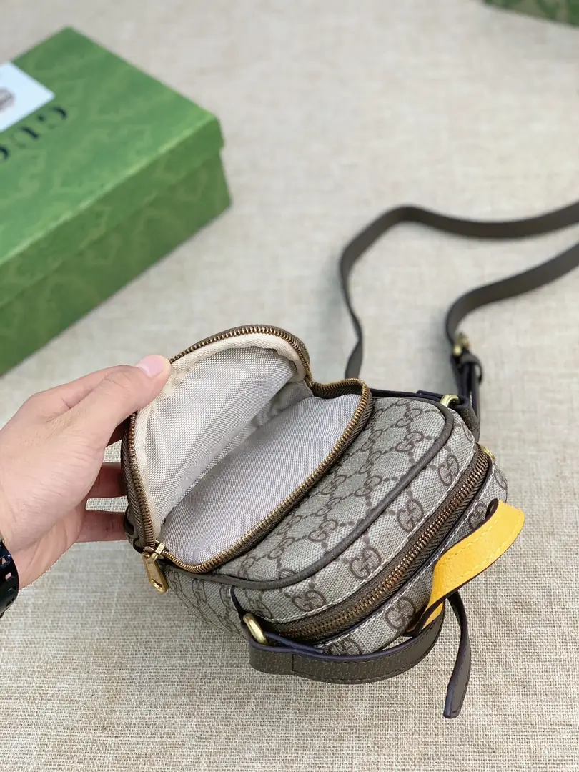 KNG7119   GUCCI   75$ gallery