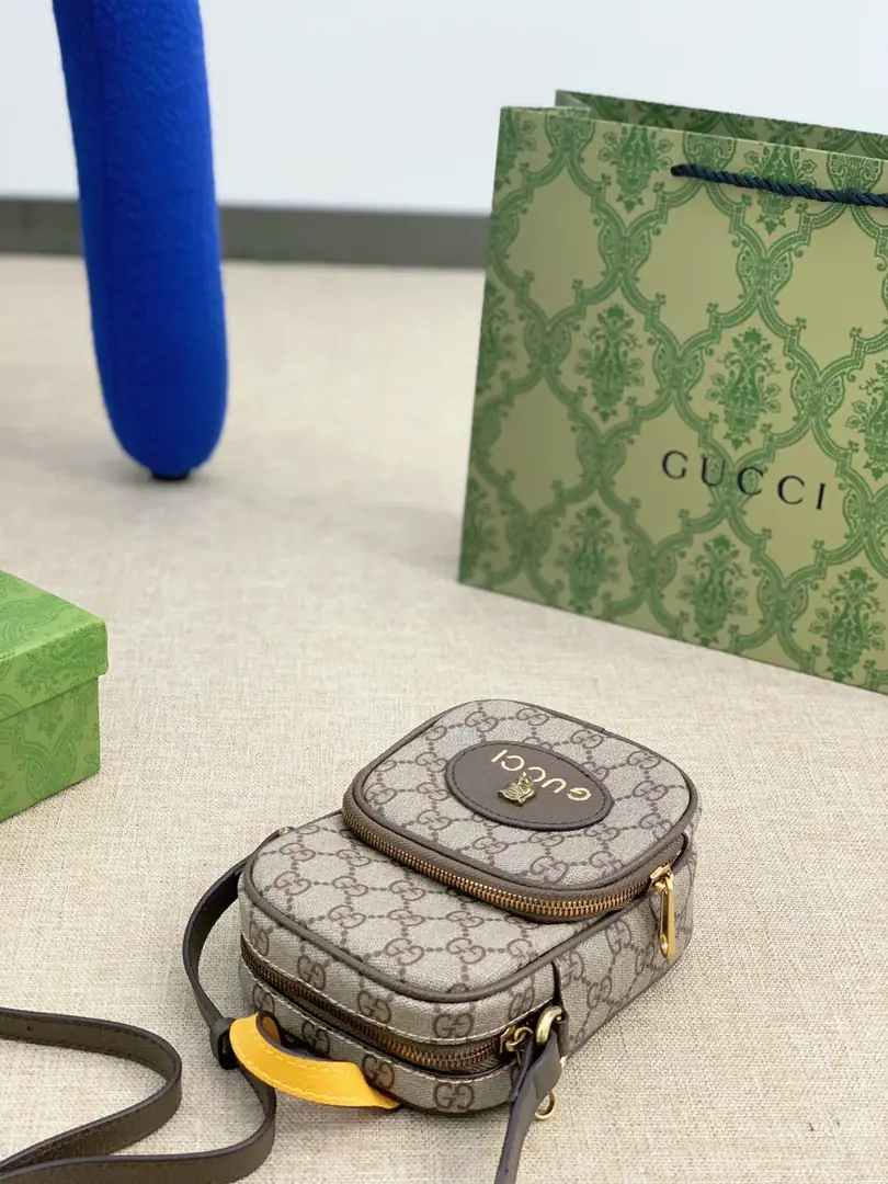 KNG7119   GUCCI   75$ gallery