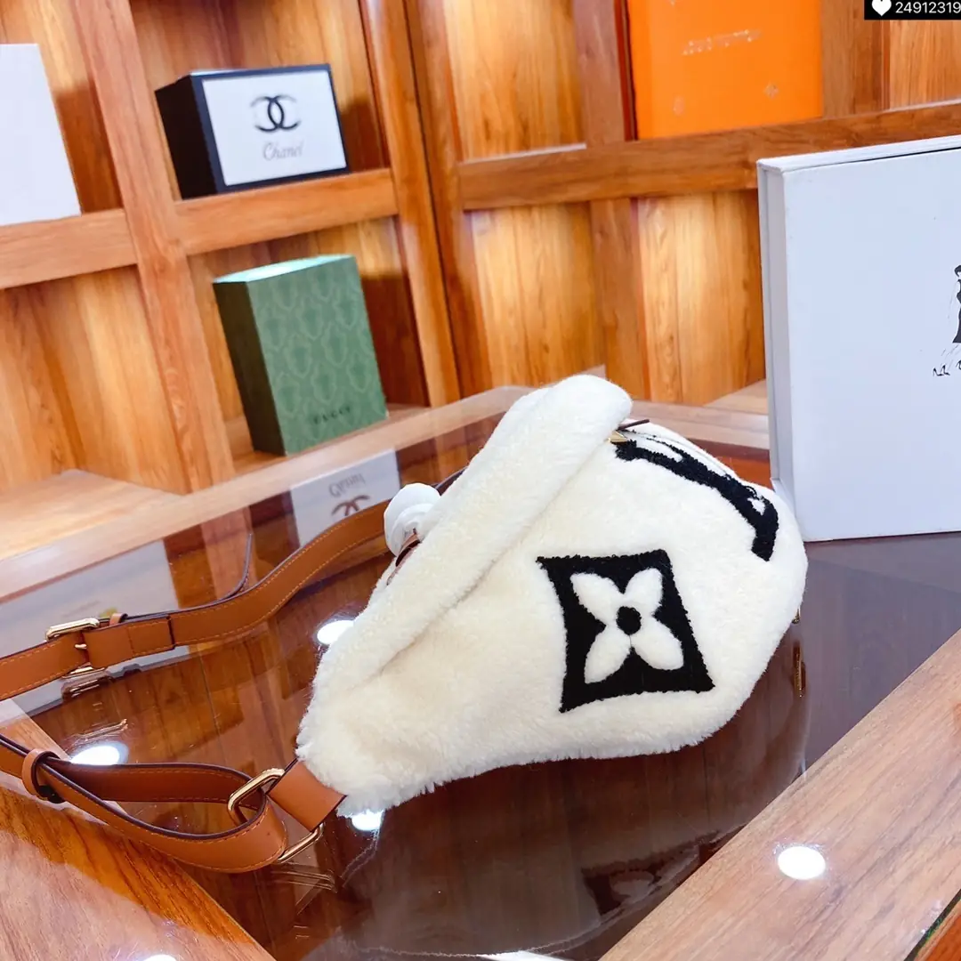 KNG7121  LV  65$ gallery