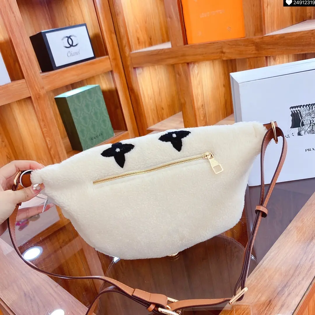 KNG7121  LV  65$ gallery